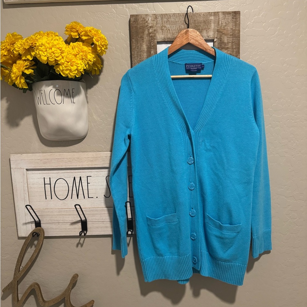 Pendleton women's longer length cardigan Sweater - size Medium - Robin Egg Blue